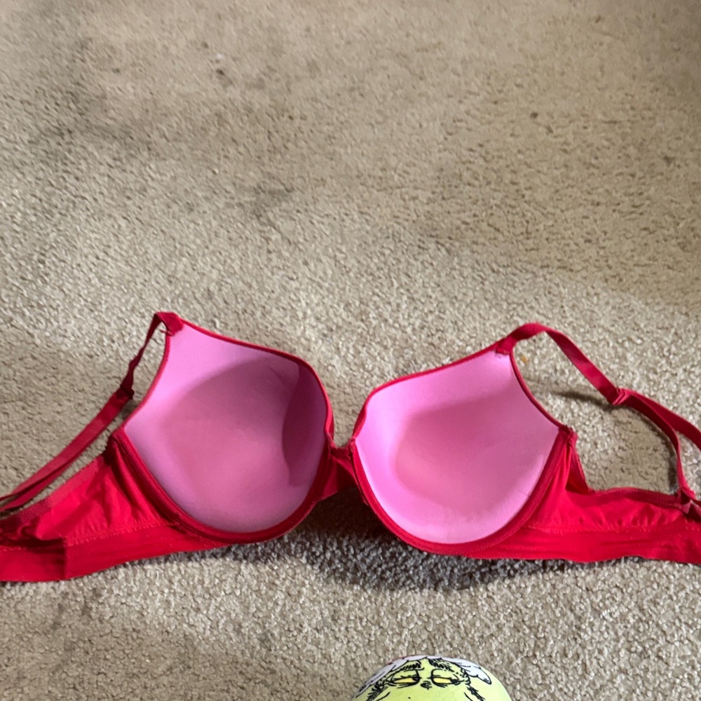 PINK Victoria's Secret Bold Red Bra - Picture 2 of 4